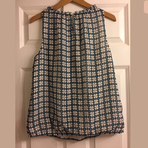 Ann Taylor Sleeveless Geometric Top. Size Medium - Picture 3 of 5